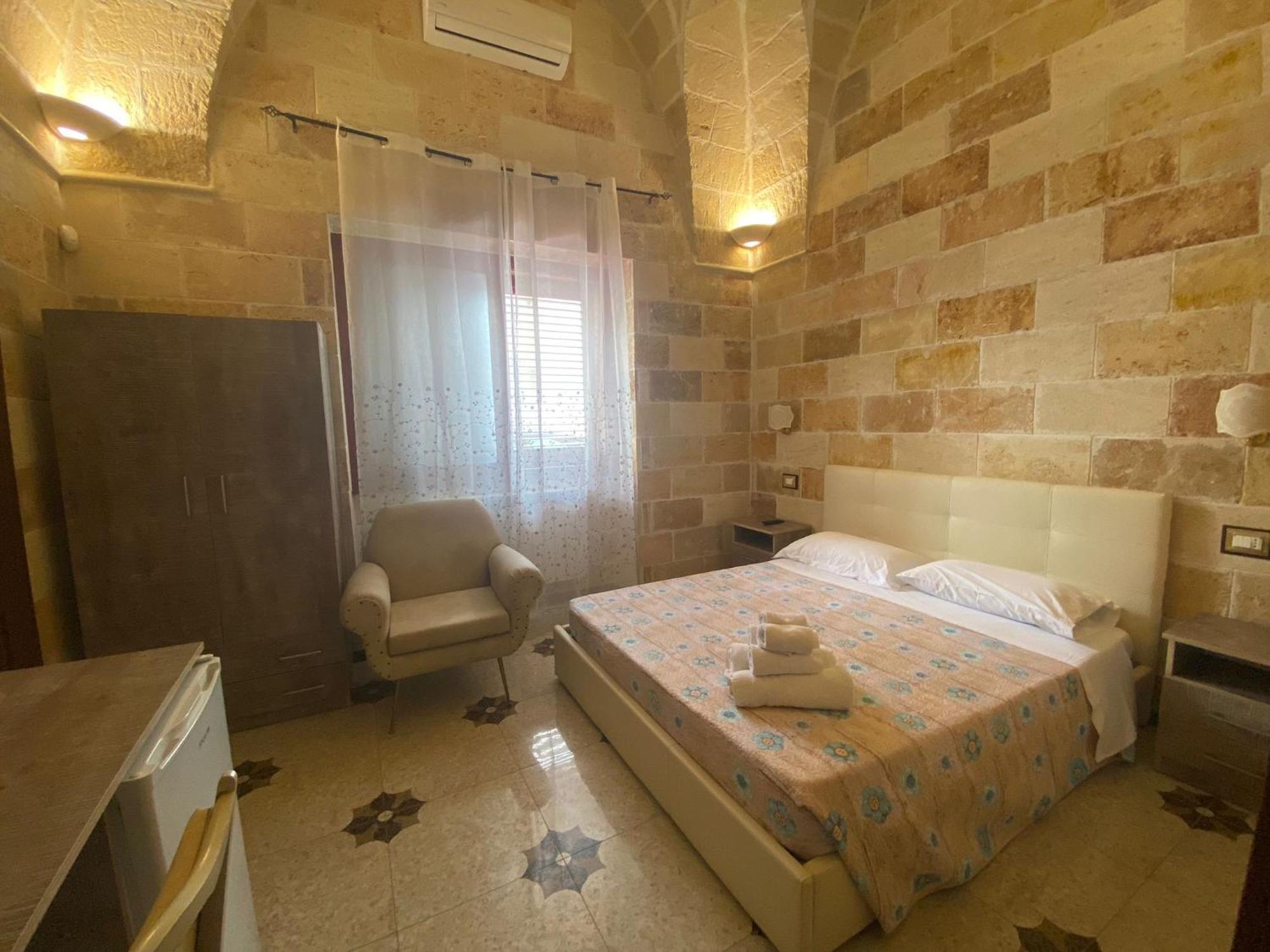 Il Vittoriano Aparthotel Porto Cesareo Exteriör bild
