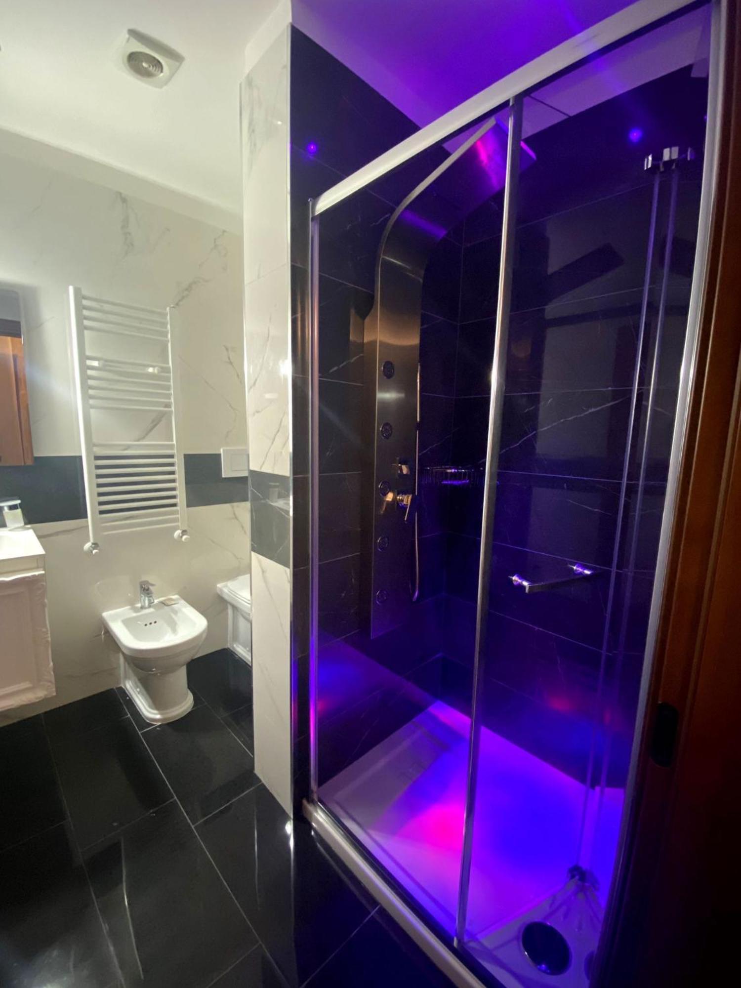 Il Vittoriano Aparthotel Porto Cesareo Exteriör bild