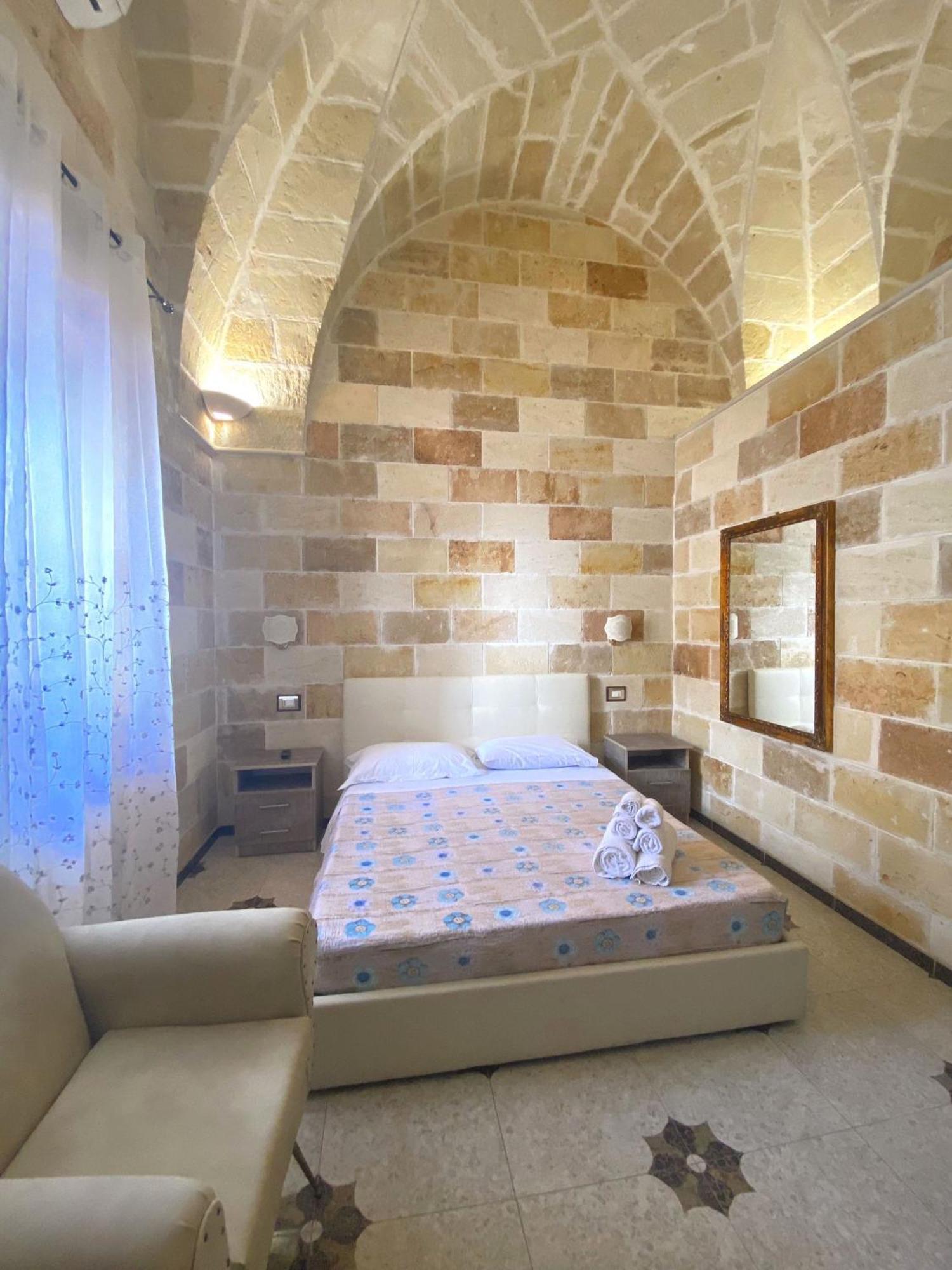Il Vittoriano Aparthotel Porto Cesareo Exteriör bild
