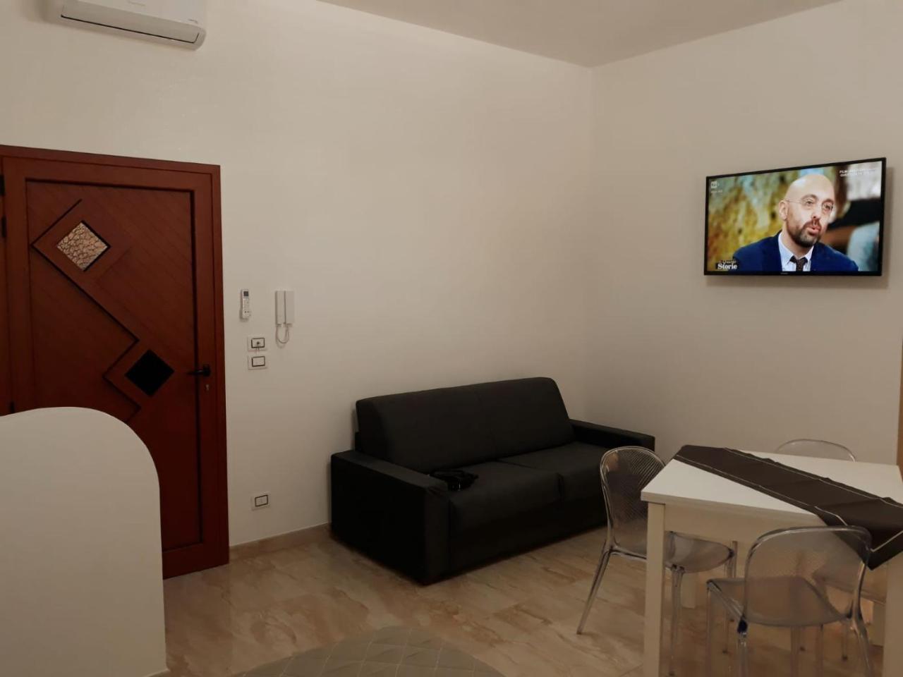 Il Vittoriano Aparthotel Porto Cesareo Exteriör bild