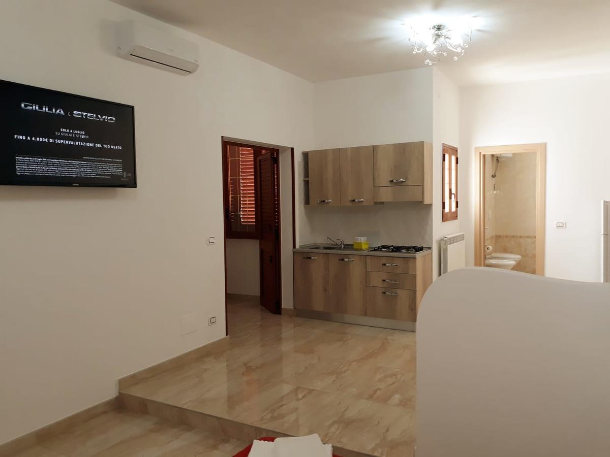 Il Vittoriano Aparthotel Porto Cesareo Exteriör bild