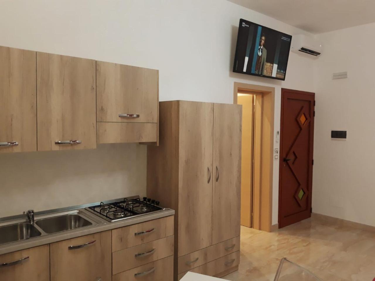 Il Vittoriano Aparthotel Porto Cesareo Exteriör bild