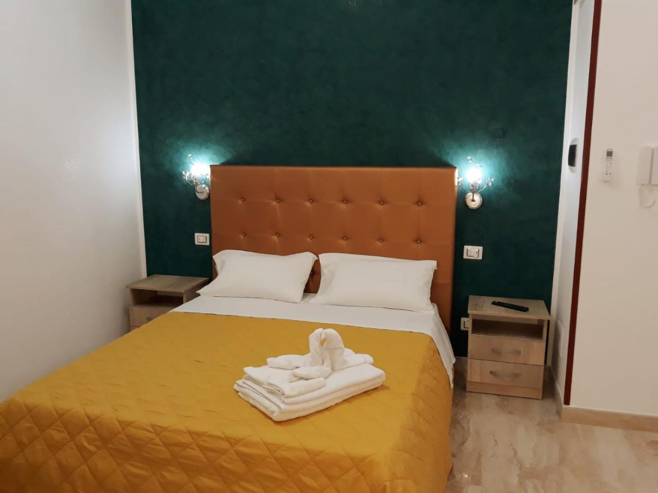 Il Vittoriano Aparthotel Porto Cesareo Exteriör bild