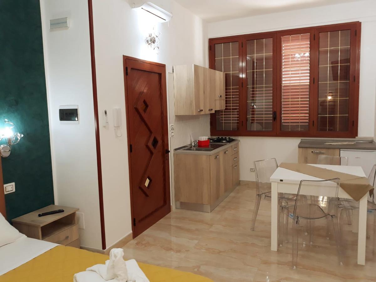 Il Vittoriano Aparthotel Porto Cesareo Exteriör bild