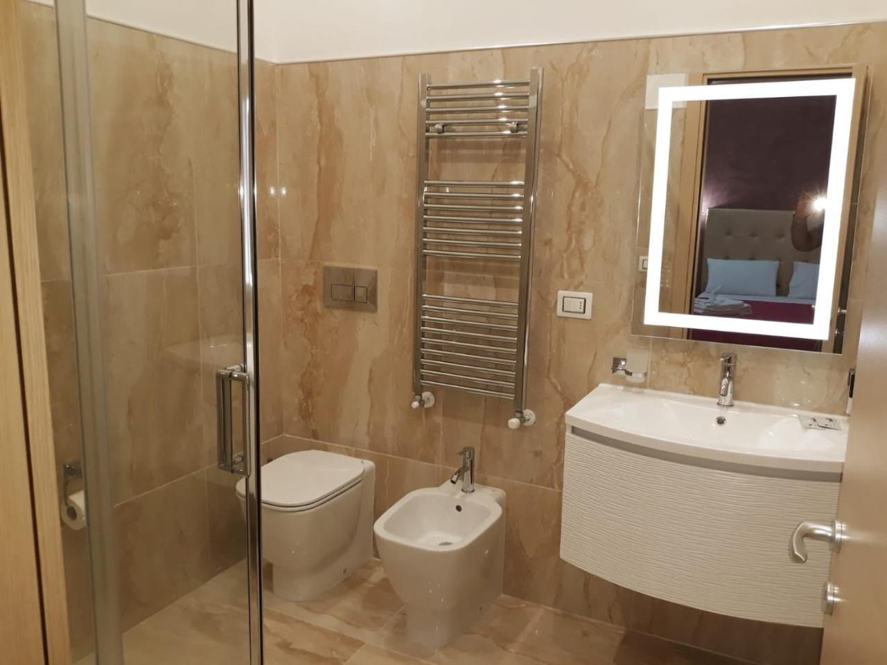 Il Vittoriano Aparthotel Porto Cesareo Exteriör bild