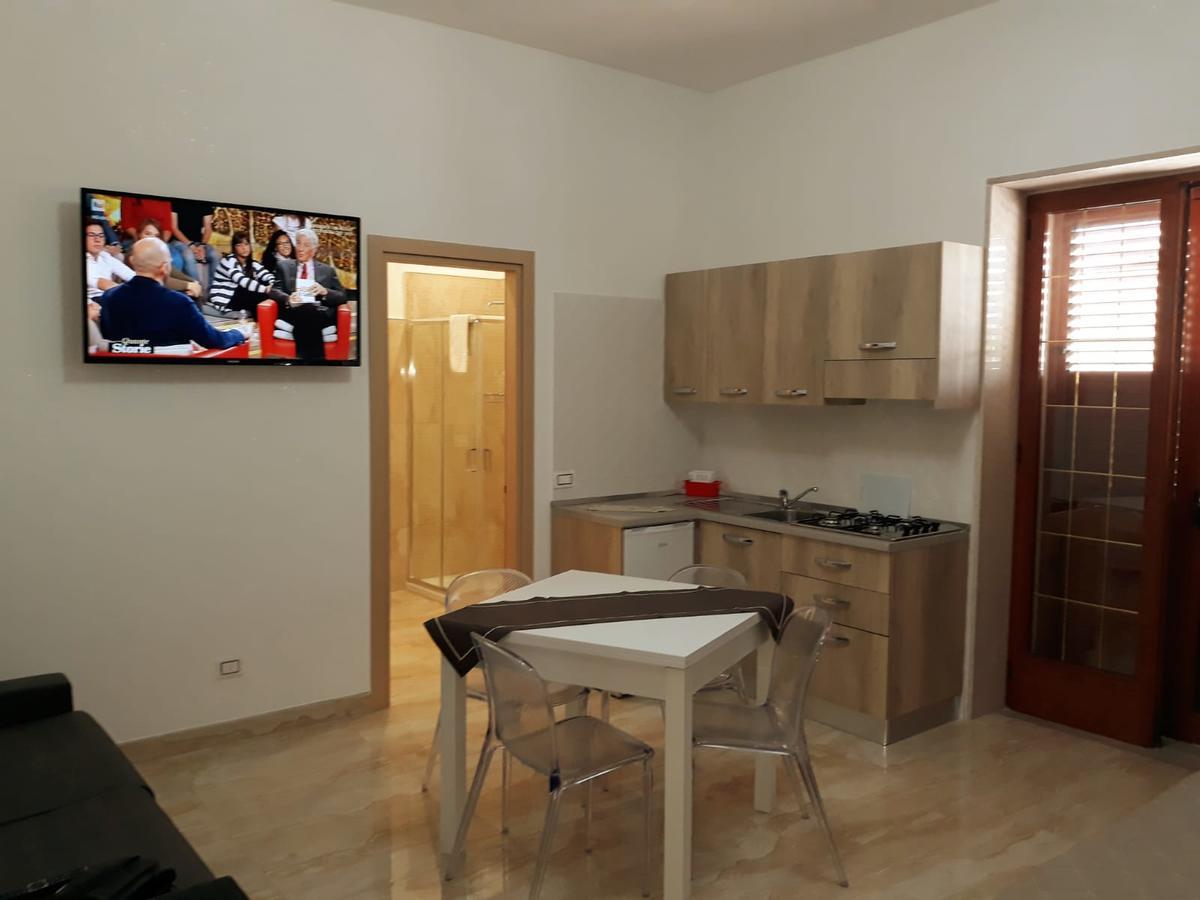 Il Vittoriano Aparthotel Porto Cesareo Exteriör bild